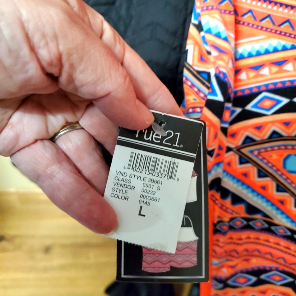 Rue 21 colourful halter top-NWT